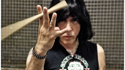 Posledný žijúci Ramone v júli oslávi sedemdesiatku v Bratislave